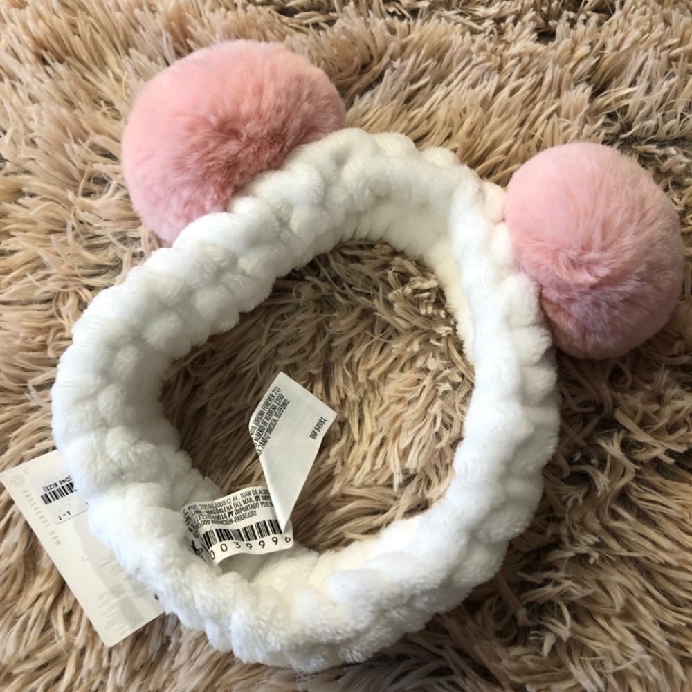 NWT baby headband.
